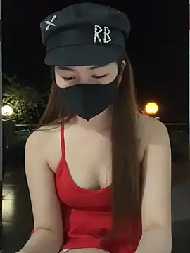 My_Melodyy - make me pussy cum in public garden 🪴😈
