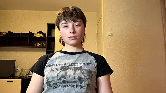 Nellyts - flash boobs