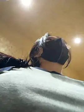 Linh_2004 - Make me cum squirt in the public