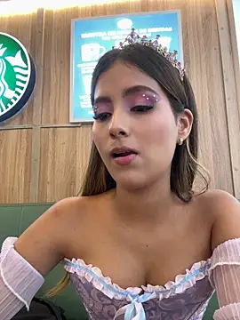 Valeria-escobar - FINGERING PUSSY + TOPLES IN PUBLIC💦🔥