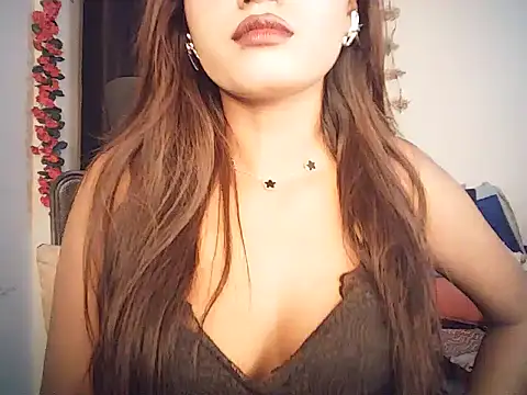 ANNU_PAWAR - boobs show with oil massage