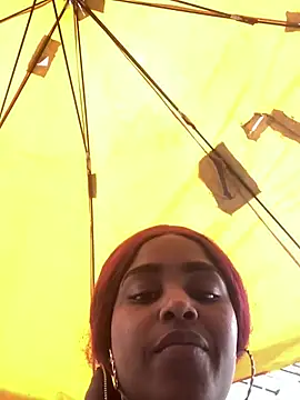 MelaniieBrown_ - Rub pussy +dildo 🍆👅