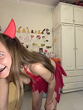 Barbi_0 - Fingering my pussy 🥹💦