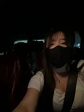 Xiao-mo520 - 美导老师下班兼职，咖啡厅偷玩小粉，刺激，超敏感期，容易失控，完成目标无内衣揉胸