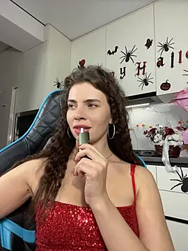 CurlyLara - if love lives in the heart❤