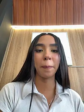 Sofi-jimenez - FUCK MY PUSSY WITH DILDO UNDERTABLE🔥💦