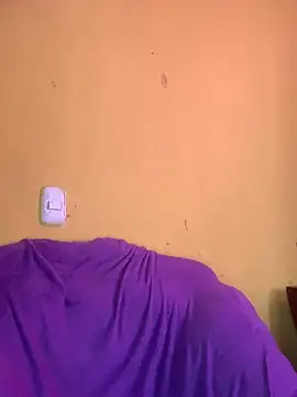 MelaniieBrown_ - Rub pussy +dildo 🍆👅