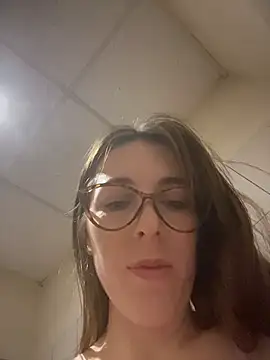 MommmyYummy - Make mommy creamy cum in public cafe❤️
