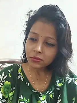 Gud_girl_Nilu - Boobs oiling