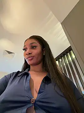 ___Nessa - Rub hard clit,moan&squirt public