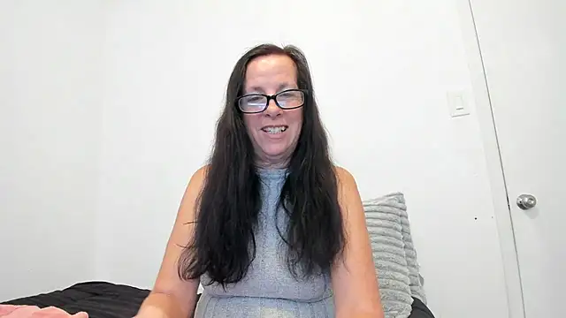 VerySassyPeachGoddess - Squirt & Fuck Show