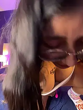 Mia-Quintero - TOPLESS + BOUNCE TITS 👌😍