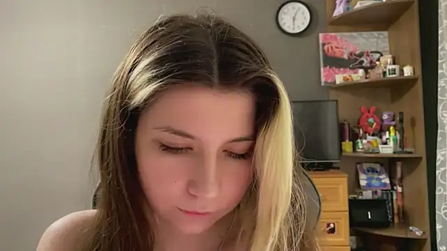 SherikaAzzarella - take off my pants <3