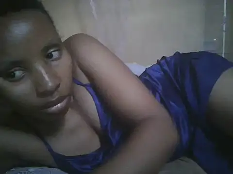 Sexyann_real - show pussy