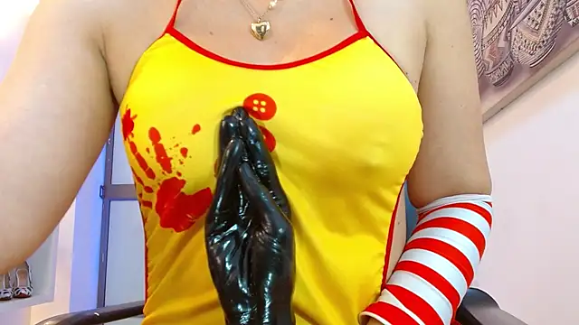 DianaPearls - 💋full fisting my hand or black dildo 🤛