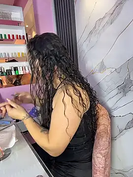 Nails_Lucia - oil in ass + 4 min control