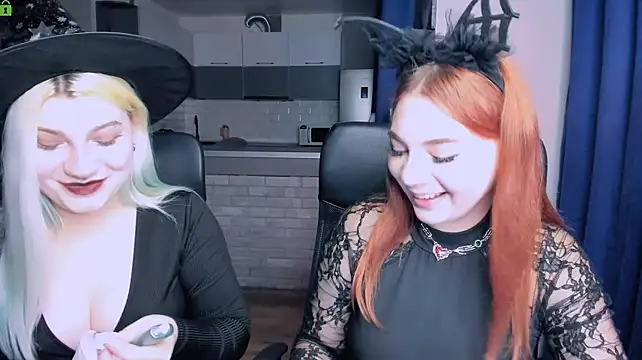 Rada_Kisss - show ass in thong