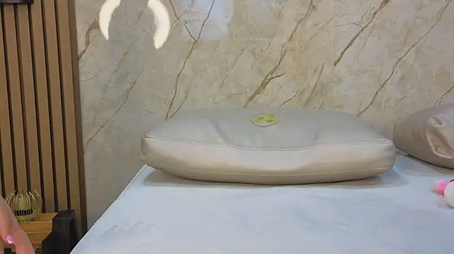 Valeska_wins - 💘Doggy view and rub my pussy