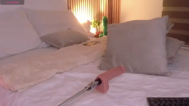 Nathaly-Lopez - fist in my ass