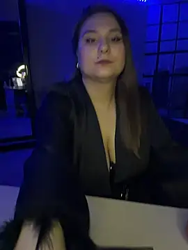 AgathaMyers - Turn on toy on low for 20 seconds