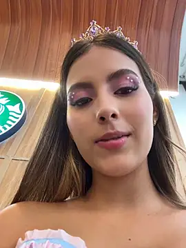 Valeria-escobar - FINGERING PUSSY + TOPLES IN PUBLIC💦🔥