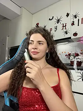 CurlyLara - if love lives in the heart❤