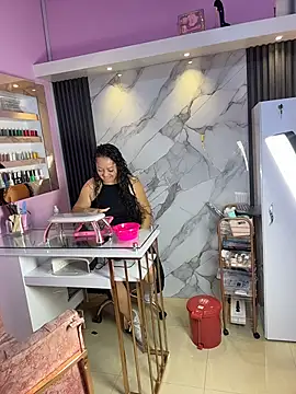 Nails_Lucia - oil in ass + 4 min control