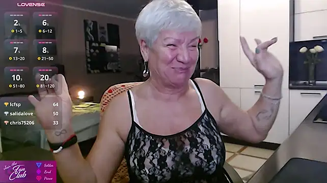 Roxana_brooks - Shake that yummy ass