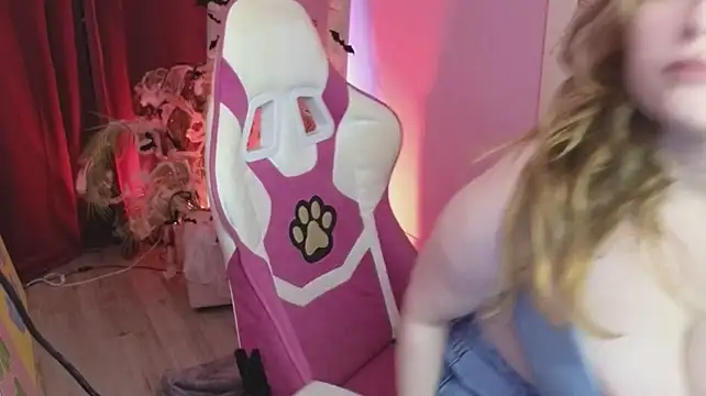 EricaWilds - Boobs jump