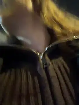 Outdoor-houndour - naked on a bus while fucking pussy