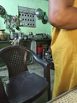 Tamilselviroja- - 😍full body oil massage 😍