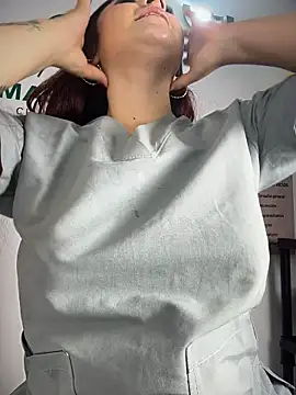 Nahomy_benet