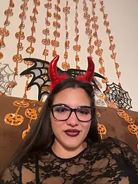 EwaLeee - 🎃Devilish striptease😈