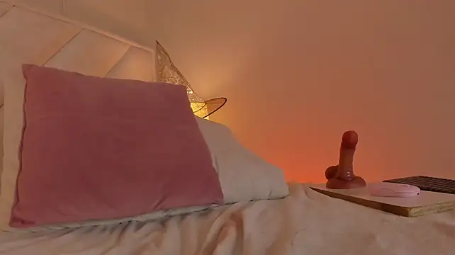 _wendy_x - RIDE THE DILDO AND WET CUM