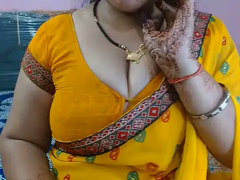 Sexy_Yashvi - press on boobs