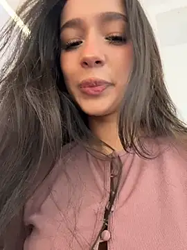 BellaTous - Handbra Show tongue💕😻