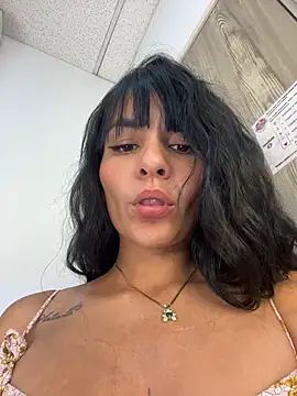 LuxeBrunetteXXX - CLEANING LADY FUCK PUSSY WITH BOSS TOY🥵