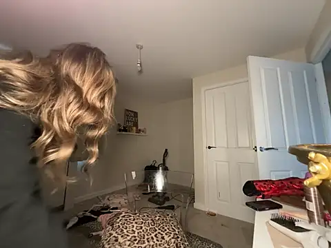 Leahmariaamor - Take my pussy out