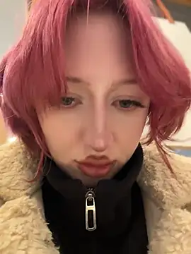 RonnieKiss - Suck tits