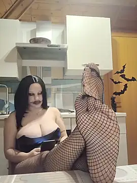 Luciferelili - VERSO LATTE TETTONE/MILK ON TITS.💦🩷