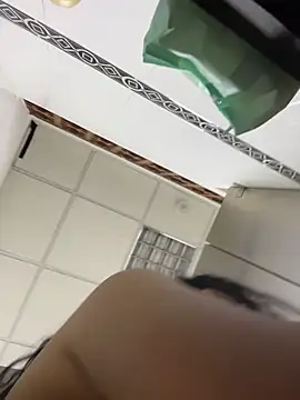 LuxeBrunetteXXX - CLEANING LADY FUCK PUSSY WITH BOSS TOY🥵