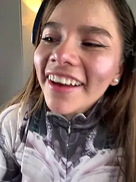 Violettabond - WET MY TIGHT PUSSY💦💦💖