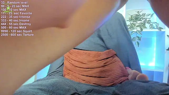 Naomi_Urban - cumm and squirt💦 🥵