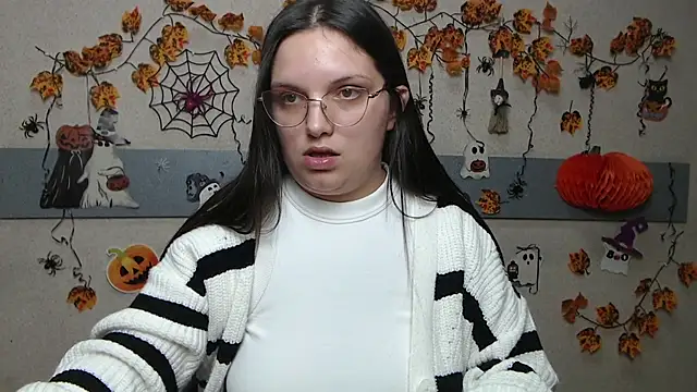 LeilaW00d - make my legs tremble with pleasure