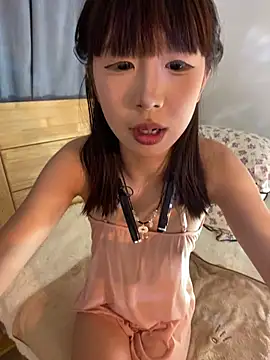 Qingqing258 - 亲爱的哥哥们晚上好 今天青青特写bb➕喷水 哥哥们快来盘青青呦