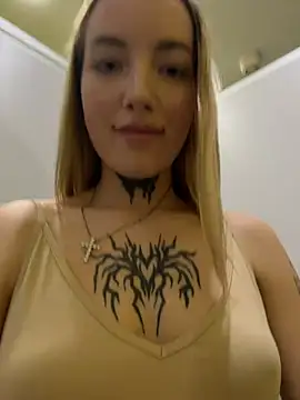 Your_dream4 - messy SQUIRT w door open?