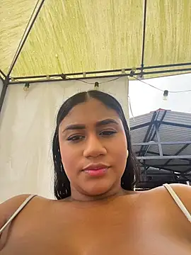 NayTorres - FUCK MY PUSSY WITH FINGERS IN PUBLIC