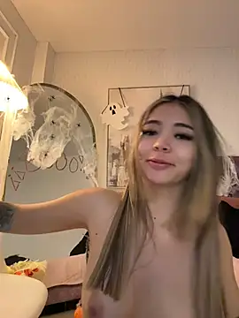 HoneyMollyX - FINGERING ASS RIDING COCK