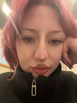 RonnieKiss - Suck tits