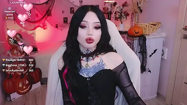 Emma_Kirks